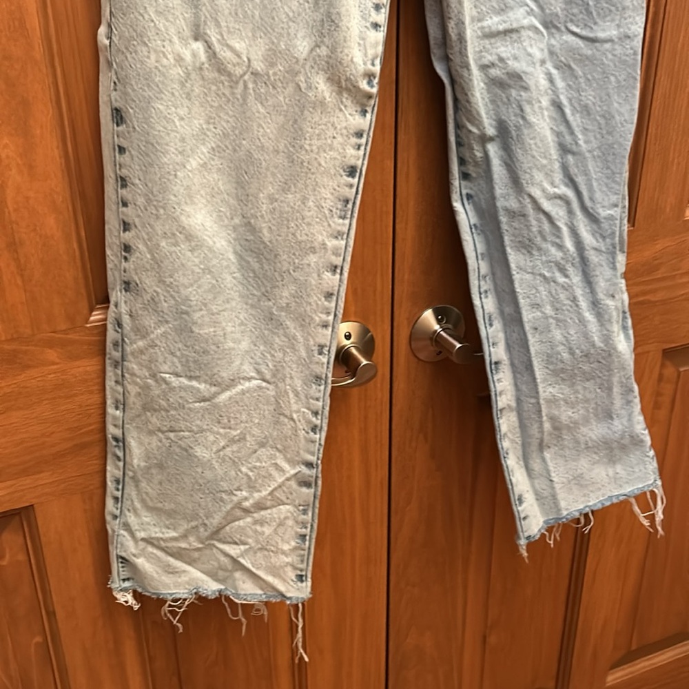 Zara light wash frayed jeans size 10 - Picture 3 of 7